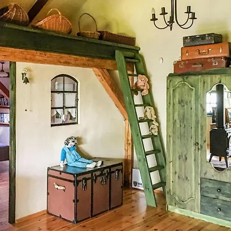 Casa de Férias Two-bedroom Holiday In Elganowo